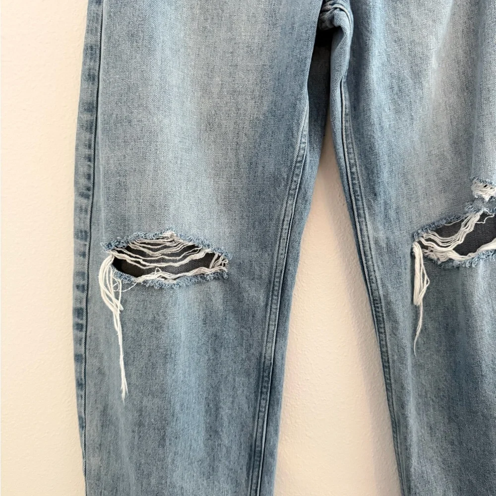 GAP Women Size 27/4 Petite Barrel High Rise Jeans Light Indigo Destroy EUC - Picture 12 of 15